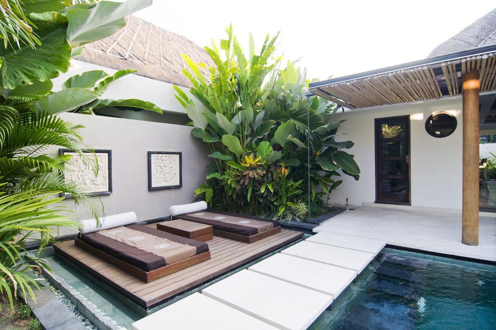 Villa Putih Seminyak Exterior foto